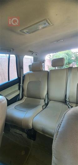 تۆیۆتا لاند کروزەر